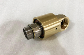耐高温 350℃+ 抗压 42MPa：压光机旋转接头的双重使命